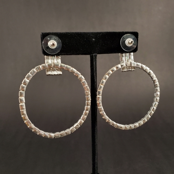 💥CLOSING SALE💥 Rhinestone Hoop Post Earrings - Picture 2 of 4